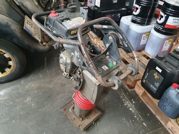 Saltitão Bomag BVT 65