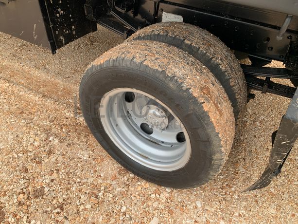 Mitsubishi Canter · Ano 2001