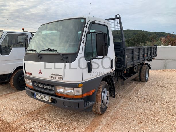 Mitsubishi Canter · Ano 2001