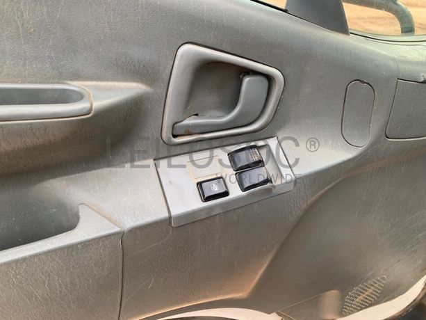 Mitsubishi Canter · Ano 2001