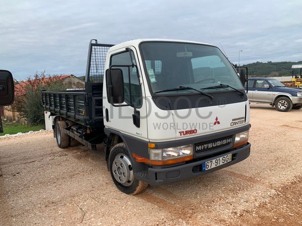 Mitsubishi Canter · Ano 2001