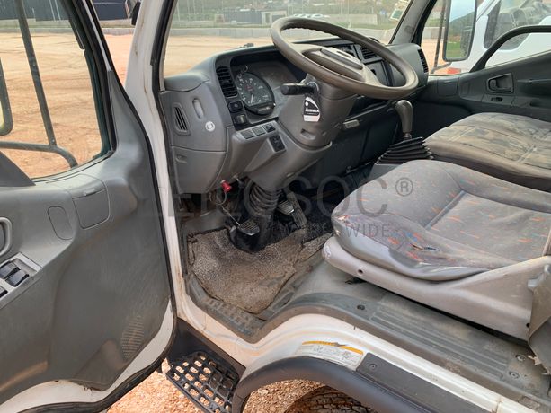 Mitsubishi Canter · Ano 2001