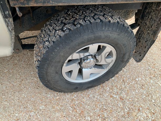 Mitsubishi L200 · Ano 2001