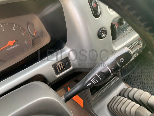 Mitsubishi L200 · Ano 2001