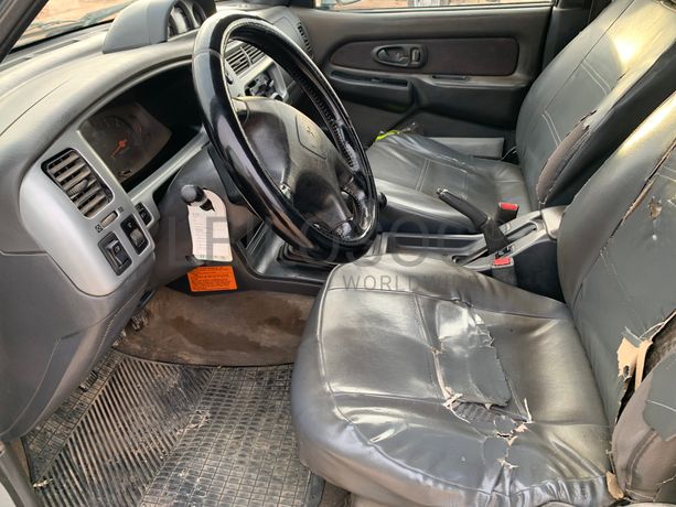 Mitsubishi L200 · Ano 2001