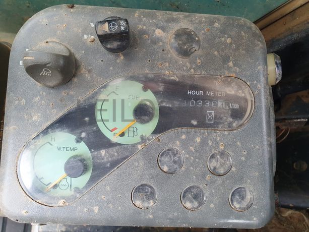 Giratória Yanmar SV100