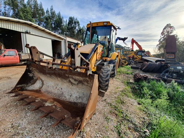 Retroescavadora JCB 3CX