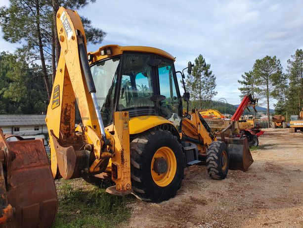 Retroescavadora JCB 3CX