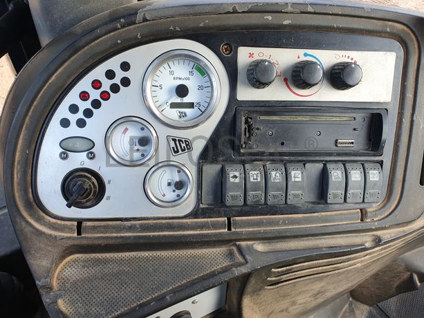 Retroescavadora JCB 3CX