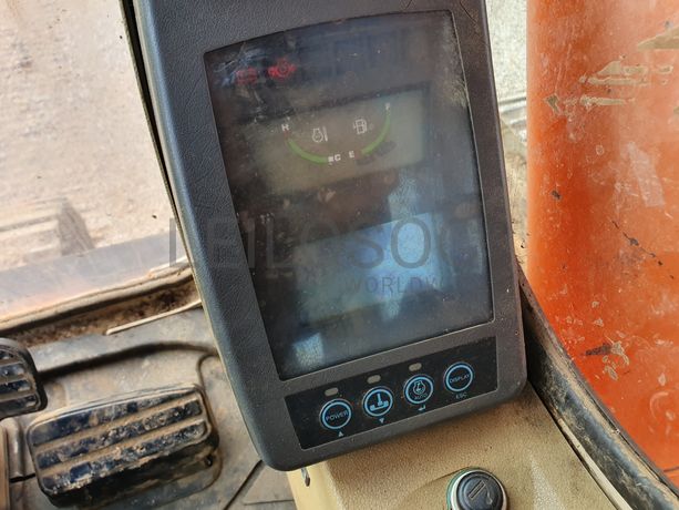 Giratória Daewoo Solar 225NLC-V