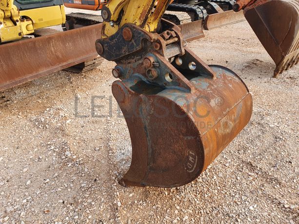 Giratória Komatsu PC88MR-8