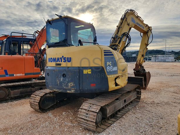 Giratória Komatsu PC88MR-8