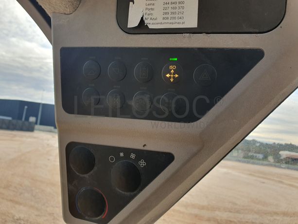 Mini Pá Carregadora Volvo MC 115C