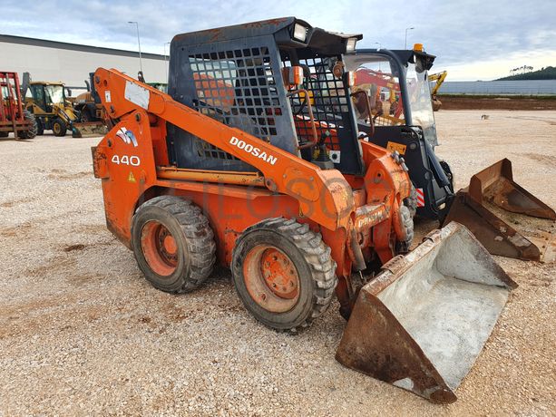 Mini Pá Carregadora Doosan 440 Plus