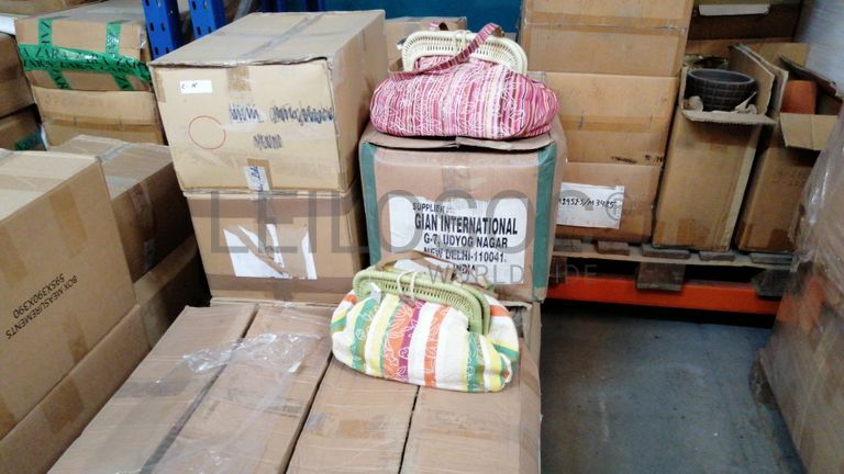 Lote malas e carteiras de senhora