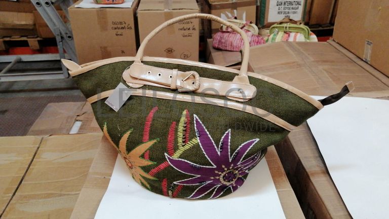 Lote malas e carteiras de senhora