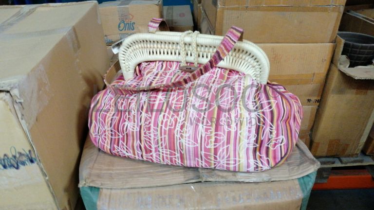 Lote malas e carteiras de senhora