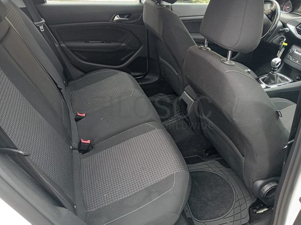 Peugeot 308 · Ano 2018