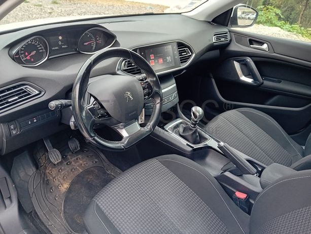 Peugeot 308 · Ano 2018