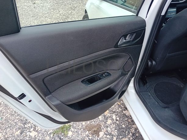 Peugeot 308 · Ano 2018