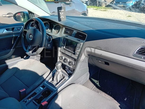 Volkswagen Golf TDI · Ano 2015