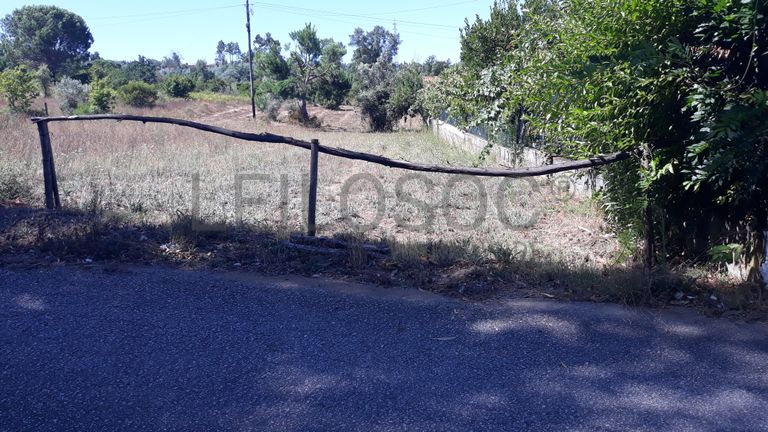 Lote para Construção · Tábua