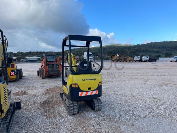 Mini giratória Yanmar SV15