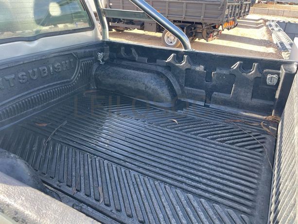 Mitsubishi L200 2.5 TD · Ano 2001