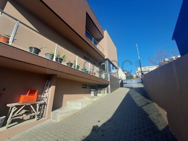 Proporção de 1/2 de Moradia V4 · Valongo