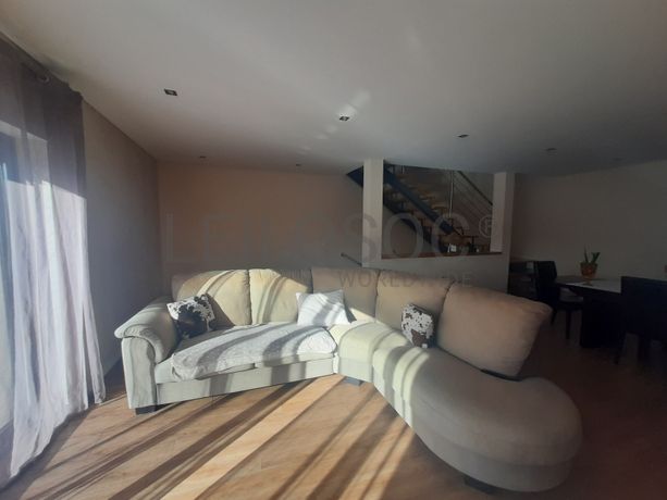 Proporção de 1/2 de Moradia V4 · Valongo