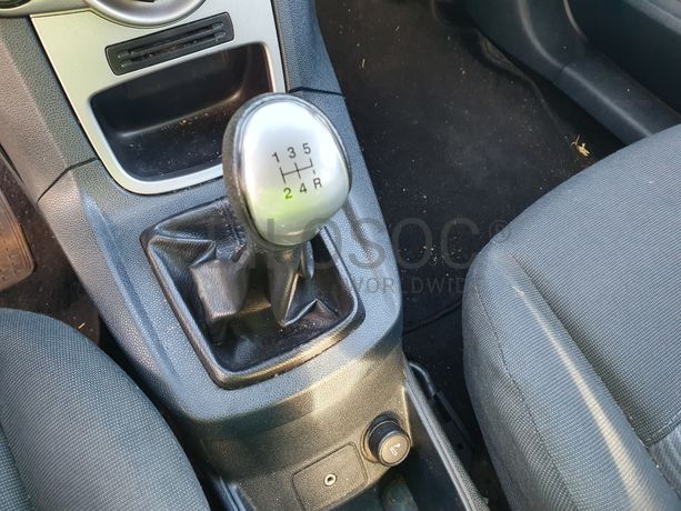 Ford Fiesta · Ano 2010 87-JJ-79