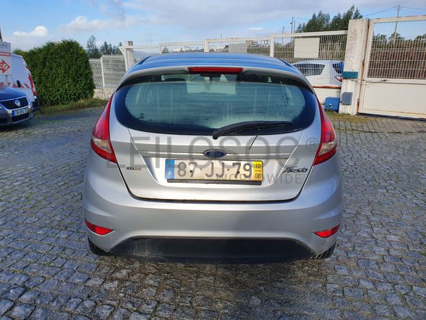 Ford Fiesta · Ano 2010 87-JJ-79