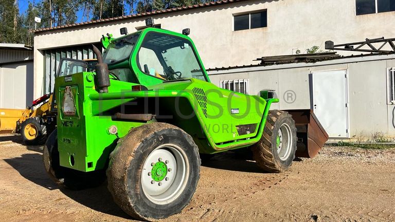 Empilhador Telescópico Merlo P28.7K