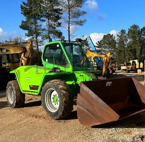 Empilhador Telescópico Merlo P28.7K