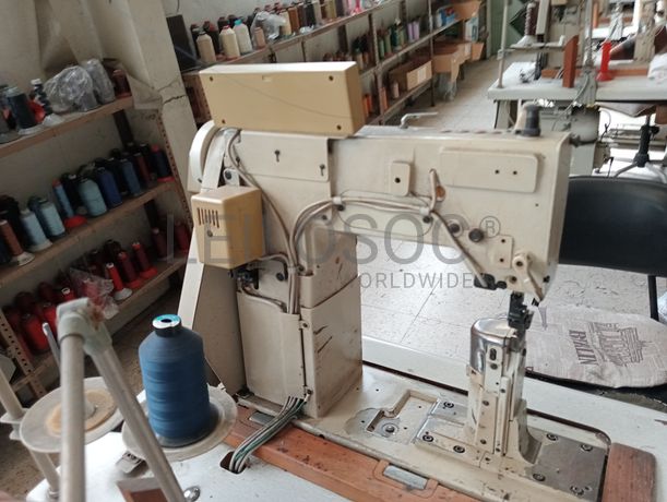 Máquinas de zig zag · Máquinas de coluna alta · Máquina de coluna