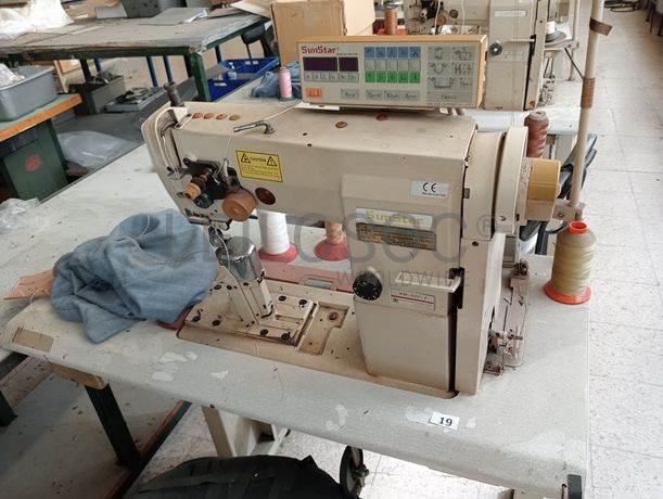 Máquinas de zig zag · Máquinas de coluna alta · Máquina de coluna