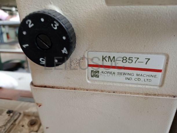 Máquinas de zig zag · Máquinas de coluna alta · Máquina de coluna