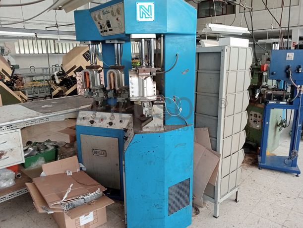 Máquinas de moldar · Escovadeira