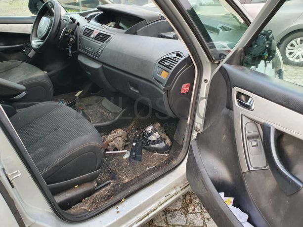 Citroën C4 Picasso · Ano 2010