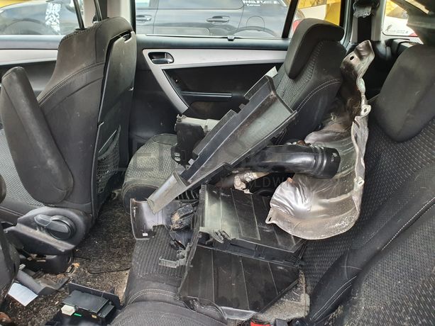 Citroën C4 Picasso · Ano 2010