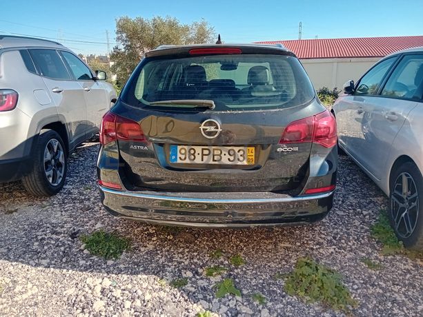 Opel Astra · Ano 2014