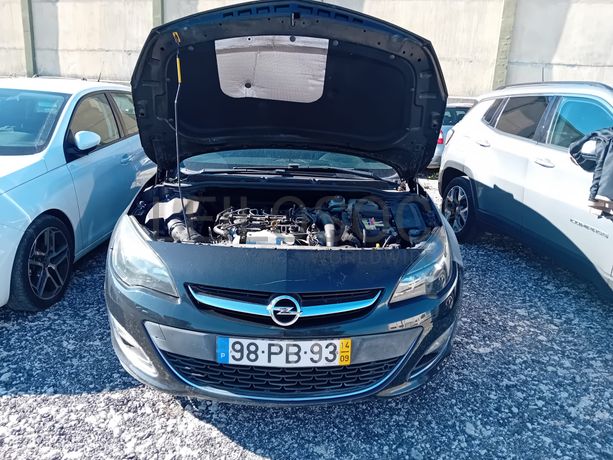 Opel Astra · Ano 2014