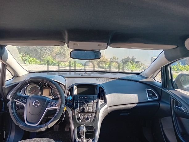 Opel Astra · Ano 2014