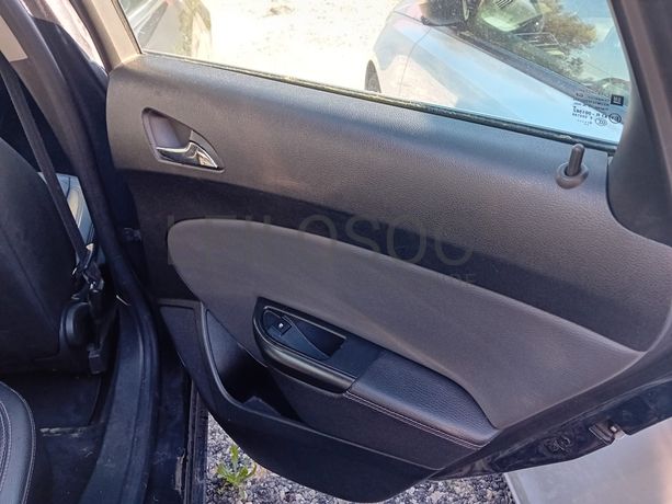 Opel Astra · Ano 2014