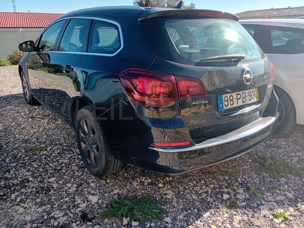 Opel Astra · Ano 2014