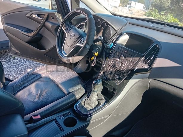 Opel Astra · Ano 2014