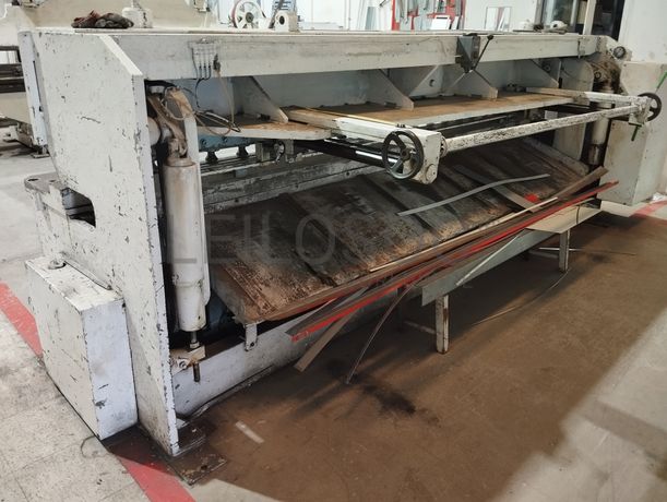 Equipamentos · Indústria Metalomecânica