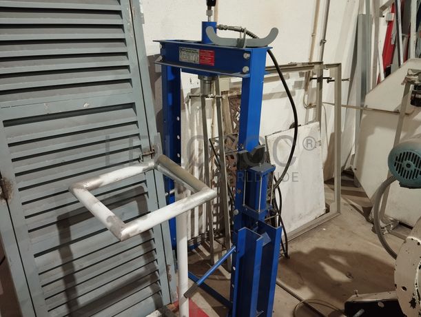 Equipamentos · Indústria Metalomecânica