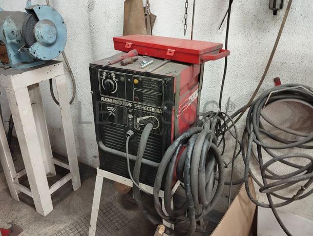 Equipamentos · Indústria Metalomecânica