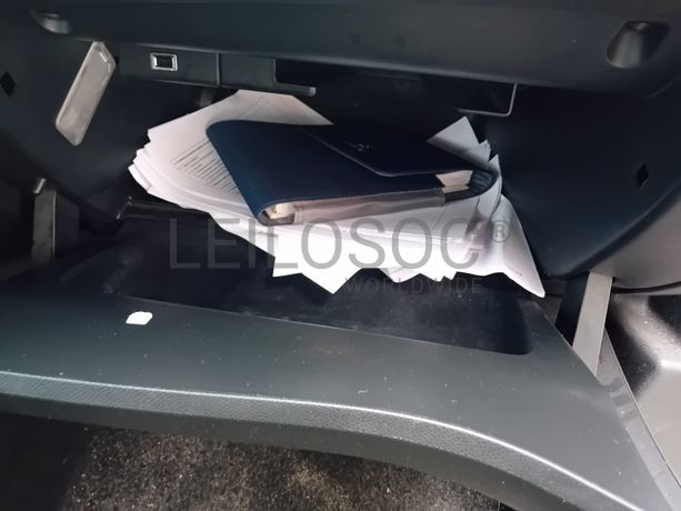 Peugeot 308 · Ano 2015